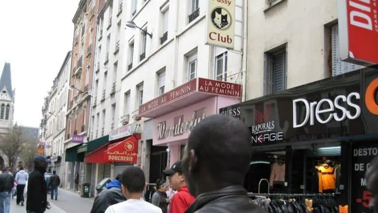 La rue de la République à Saint-Denis, le quartier de mon premier achat