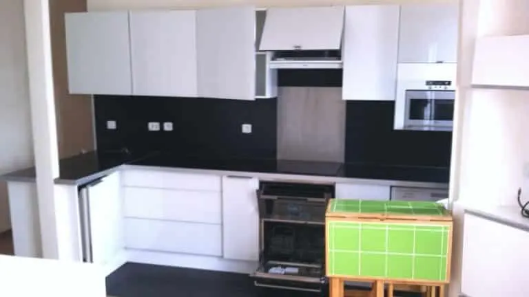Cuisine Leroy Merlin modèle neige : ma pire erreur dans l'immobilier côté travaux de luxe