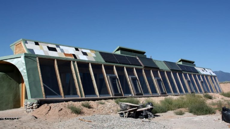 le-geonef-earthship-de-mickael-reynold-protection de l'environnement