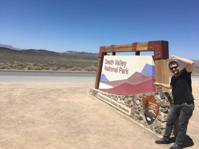 jeremie-brygo-death-valley-camping-frugalisme-liberte-financiere-vacances-pas-cher-1085x814-1