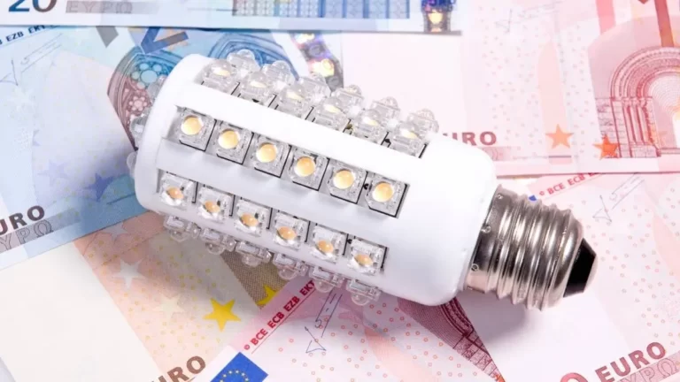 lampe-led-economiser-lenergie-maison-1200x675